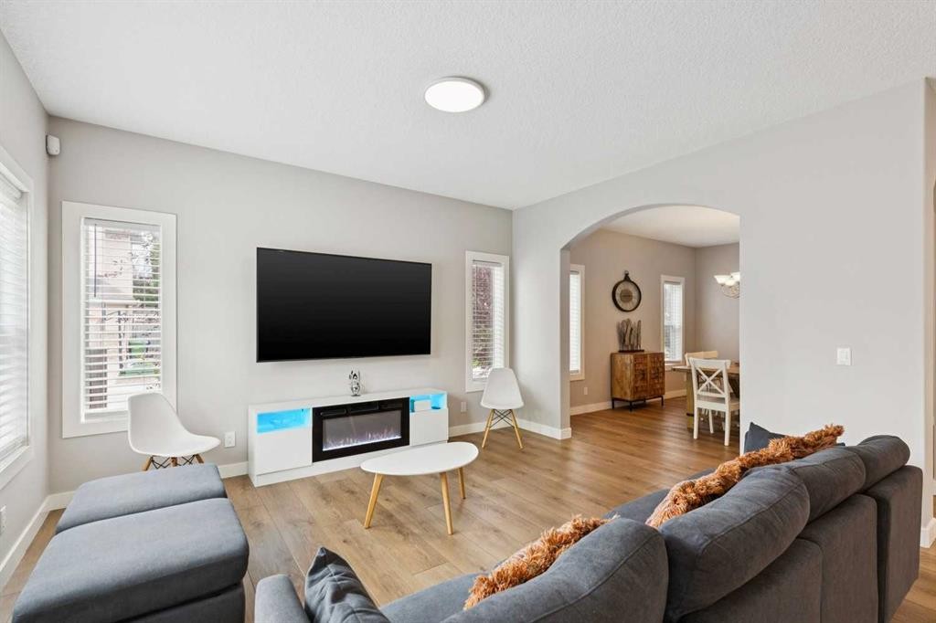 3 Tuscany Glen Green Nw, Calgary, AB