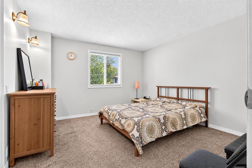 369 Falshire Drive Ne, Calgary, AB