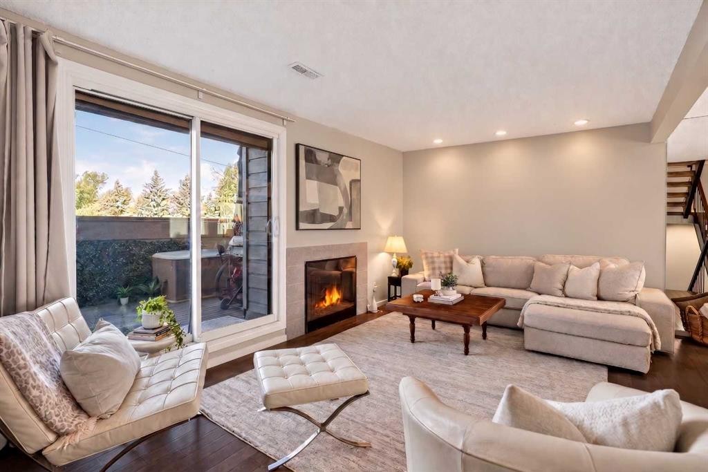 1611-2520 Palliser Drive Sw, Calgary, AB