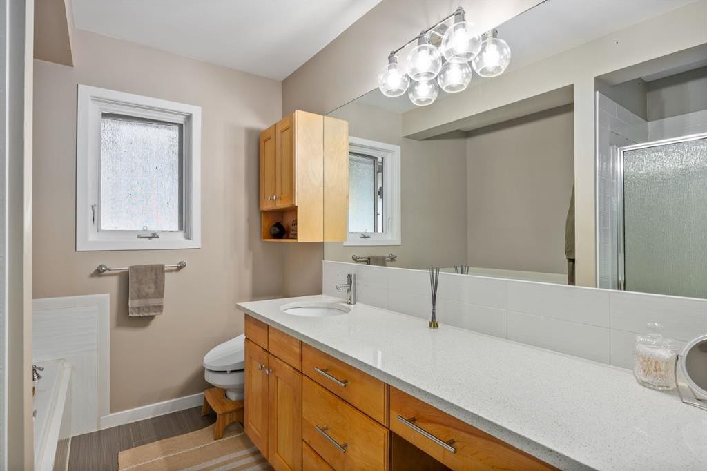 1703 31 Street Sw, Calgary, AB