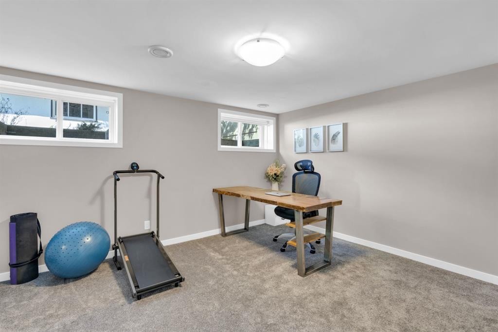 1703 31 Street Sw, Calgary, AB