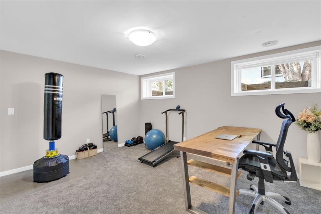 1703 31 Street Sw, Calgary, AB