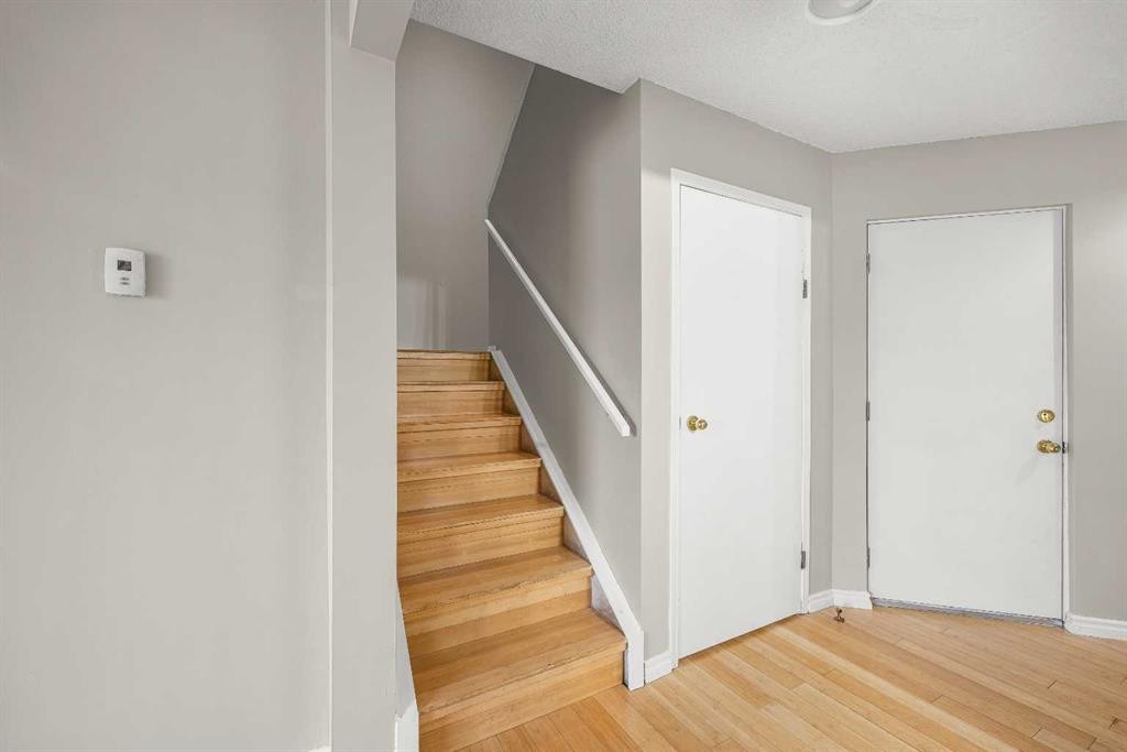 161 Sandpiper Lane Nw, Calgary, AB
