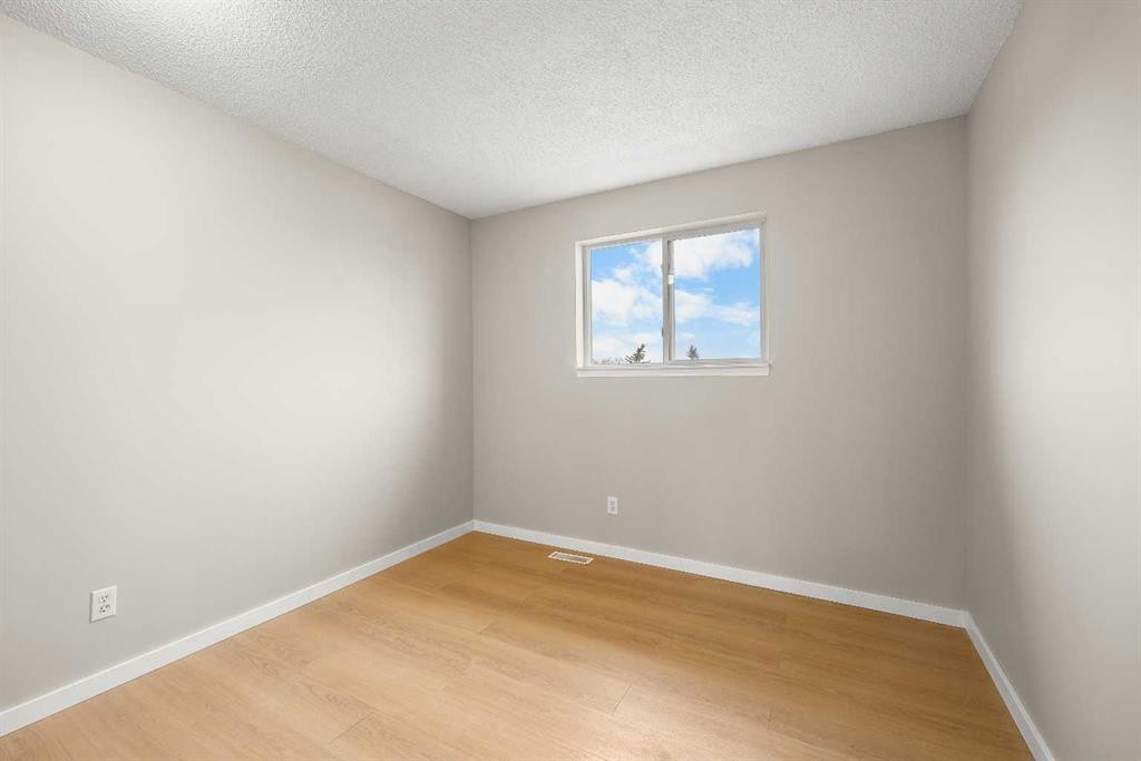 161 Sandpiper Lane Nw, Calgary, AB