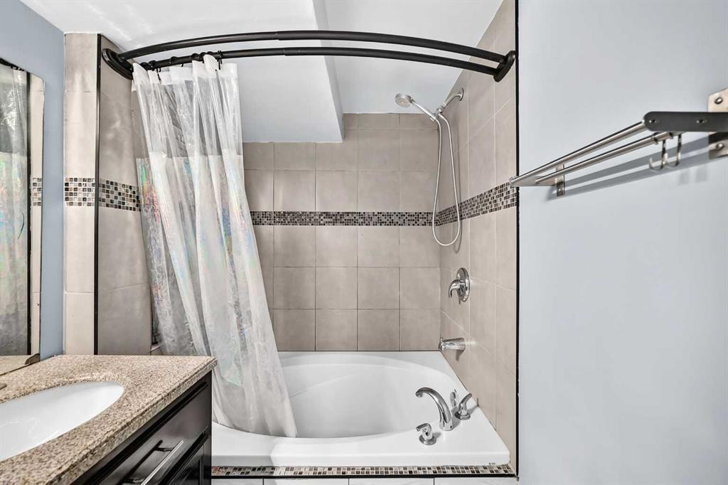 4912 Rundlehorn Drive Ne, Calgary, AB