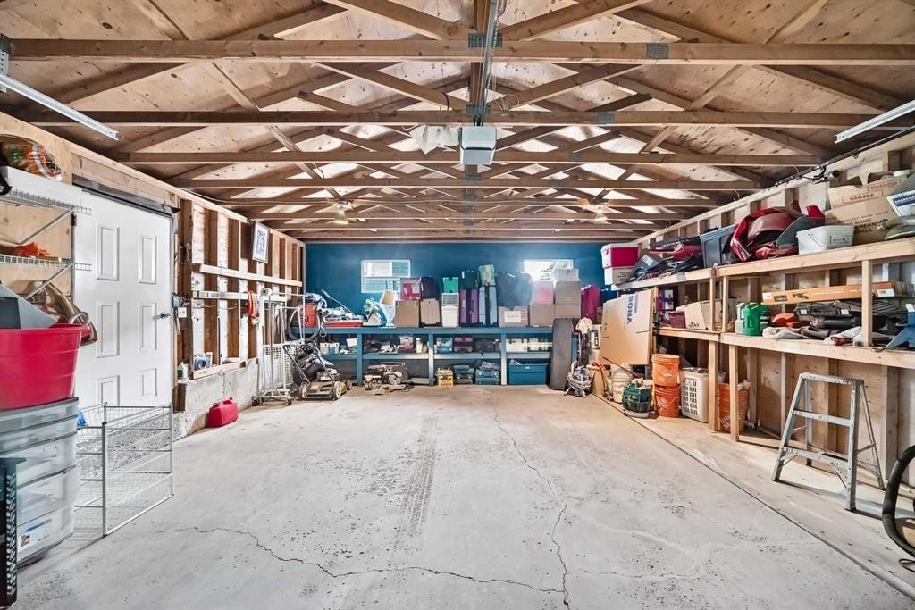 4912 Rundlehorn Drive Ne, Calgary, AB