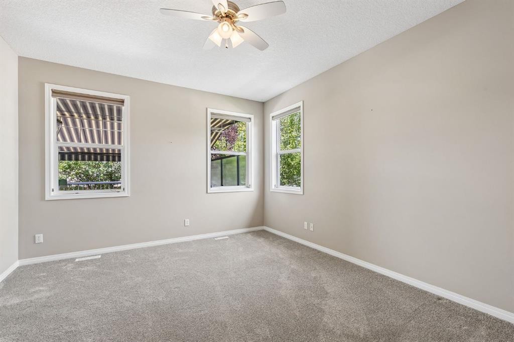 48 Rockywood Circle Nw, Calgary, AB