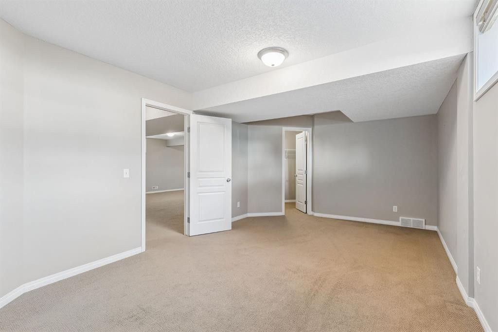 48 Rockywood Circle Nw, Calgary, AB