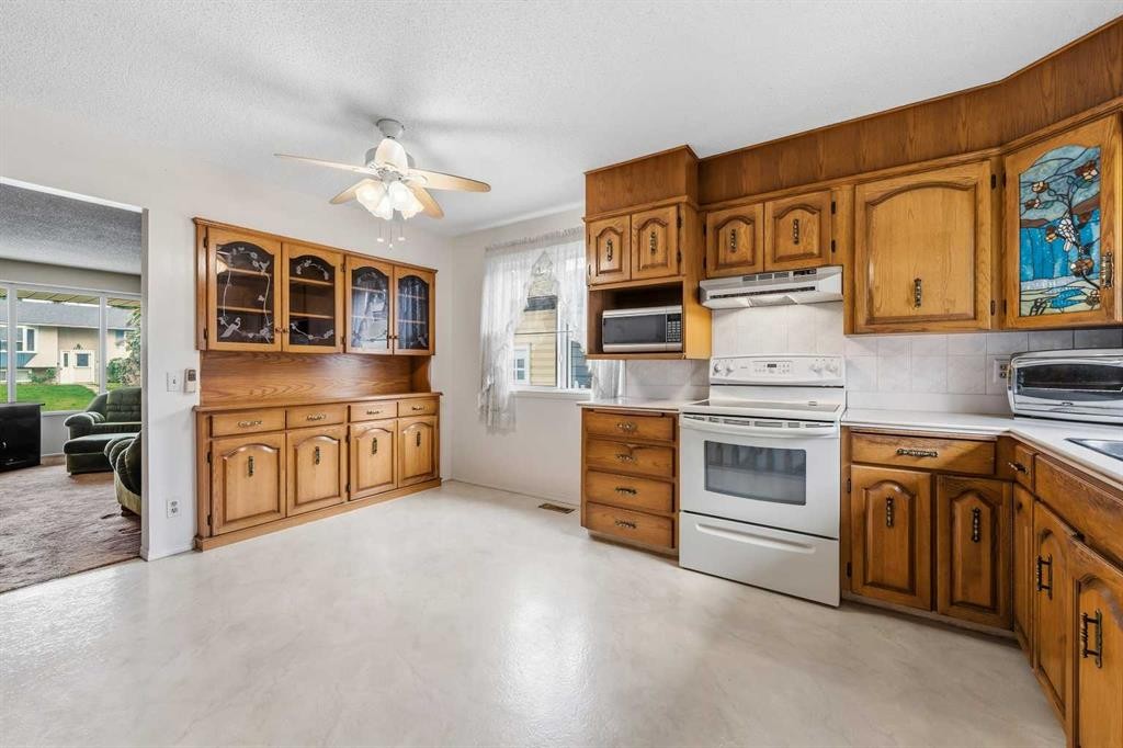 7944 Huntington Road Ne, Calgary, AB