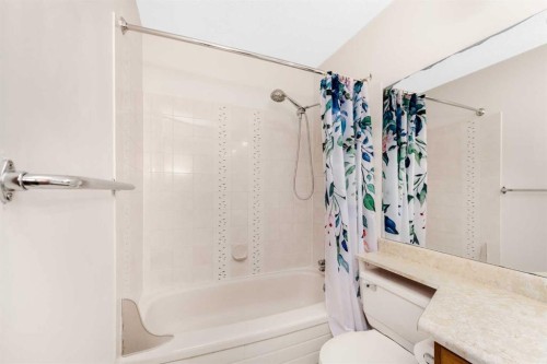 16 Deersaxon Circle Se, Calgary, AB 