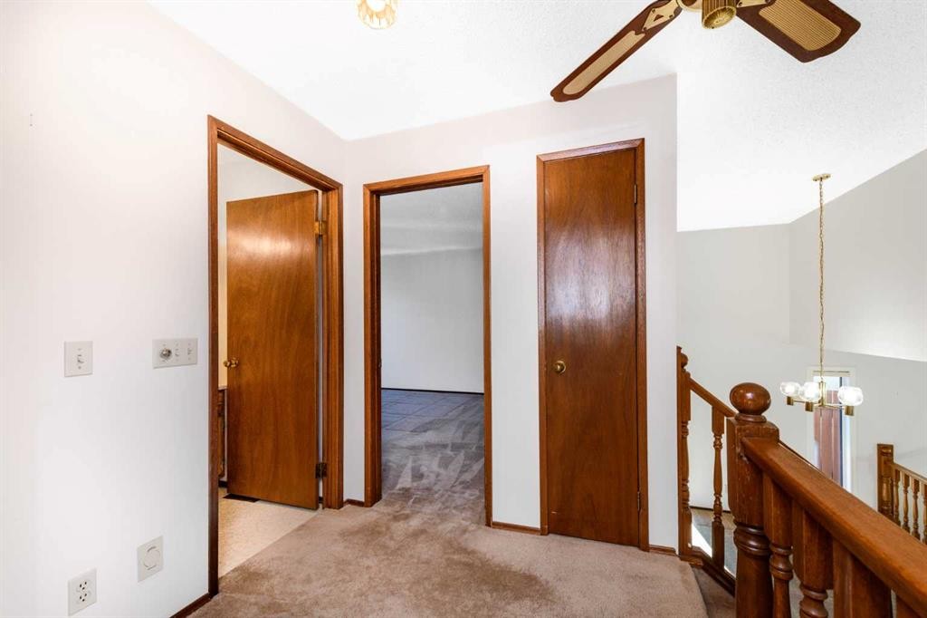 16 Deersaxon Circle Se, Calgary, AB