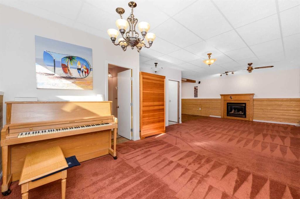 16 Deersaxon Circle Se, Calgary, AB