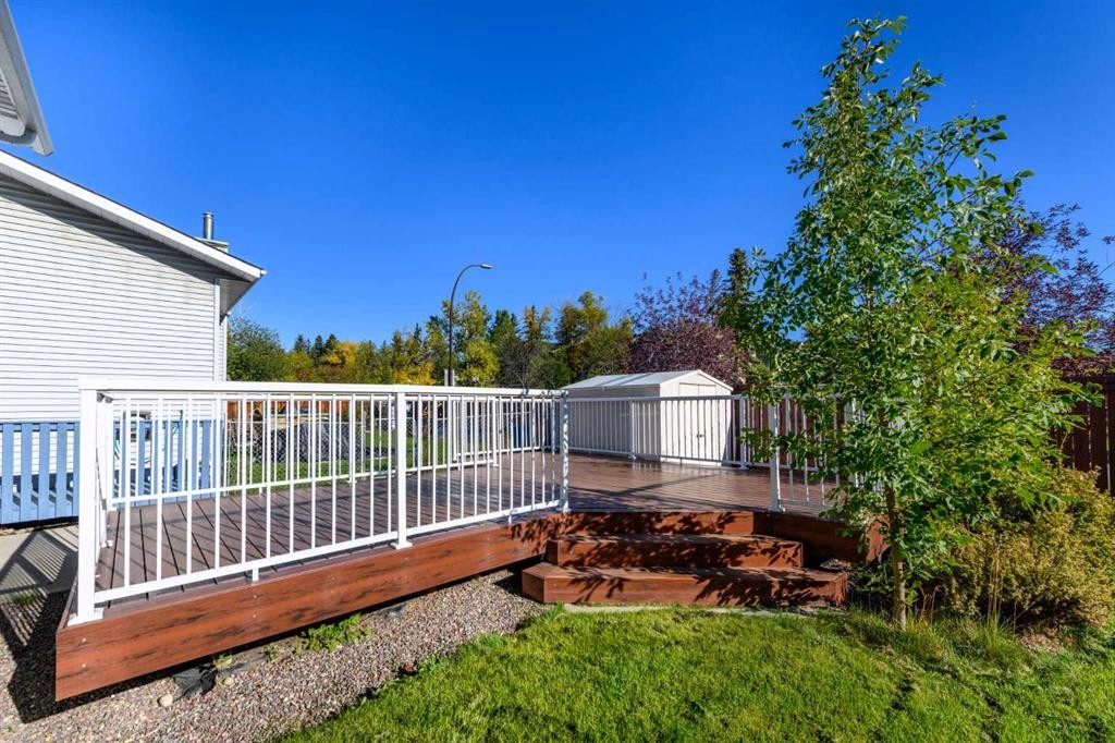 16 Deersaxon Circle Se, Calgary, AB