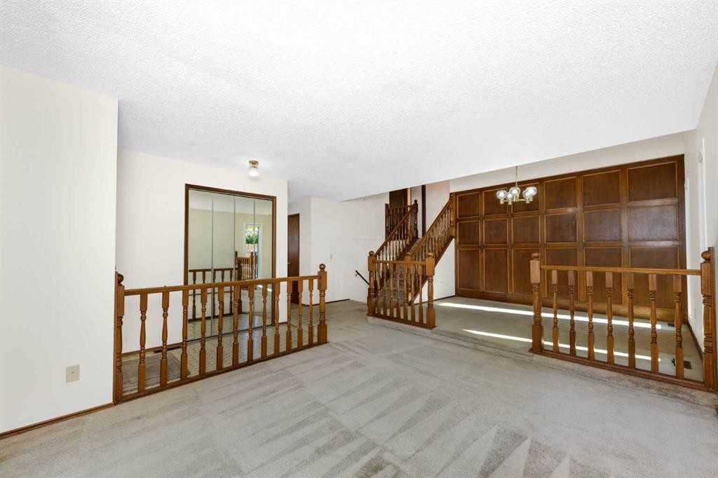 16 Deersaxon Circle Se, Calgary, AB