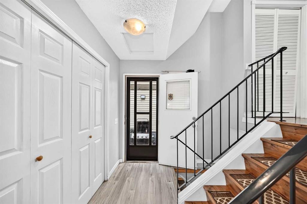 320 Abinger Crescent Ne, Calgary, AB