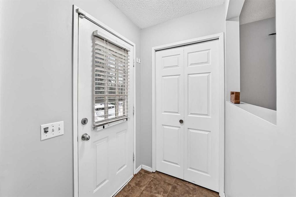 320 Abinger Crescent Ne, Calgary, AB
