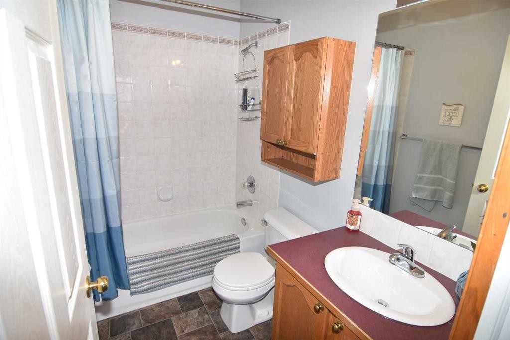12 Country Hills Gate Nw, Calgary, AB