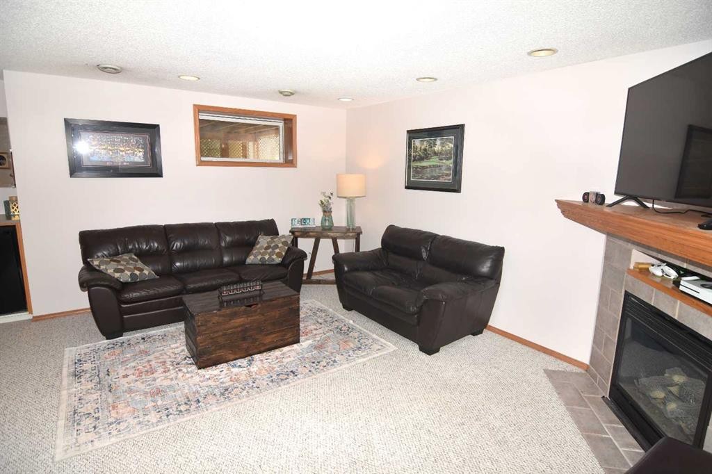 12 Country Hills Gate Nw, Calgary, AB