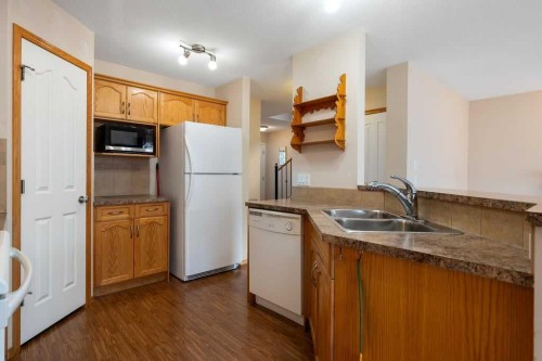 13 Saddlecrest Green Ne, Calgary, AB 