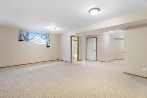13 Saddlecrest Green Ne, Calgary, AB 
