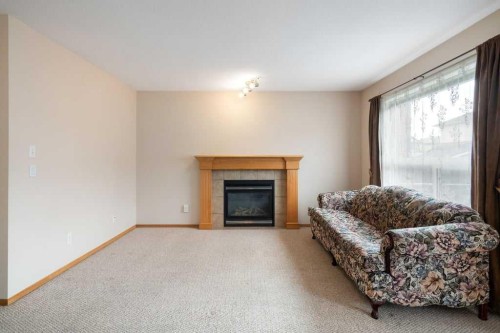 13 Saddlecrest Green Ne, Calgary, AB 