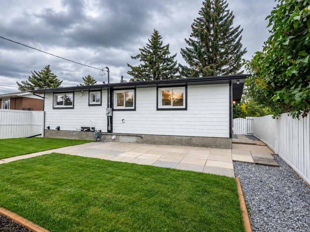 808 Avonlea Place Se, Calgary, AB