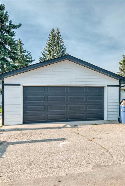 808 Avonlea Place Se, Calgary, AB