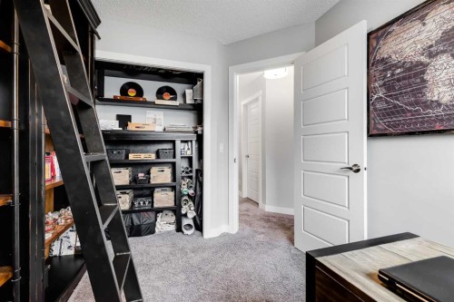 38 Sage Bluff Gate Nw, Calgary, AB 