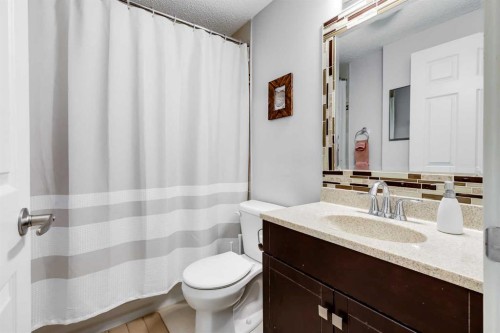 38 Sage Bluff Gate Nw, Calgary, AB 