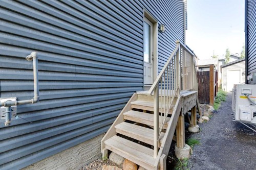 38 Sage Bluff Gate Nw, Calgary, AB 