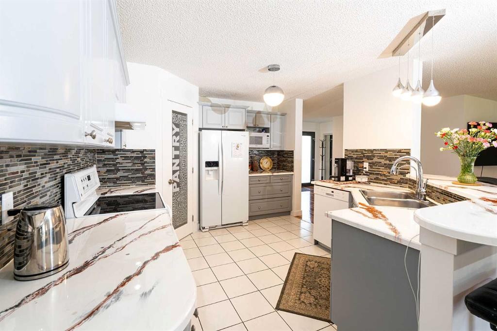 270 Somerside Park Sw, Calgary, AB