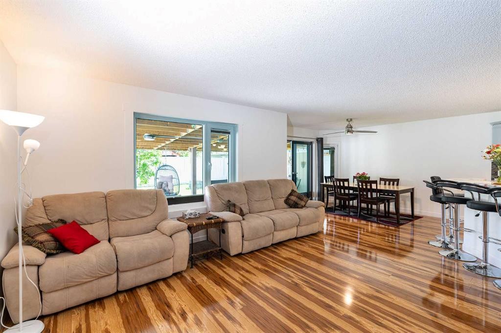 270 Somerside Park Sw, Calgary, AB