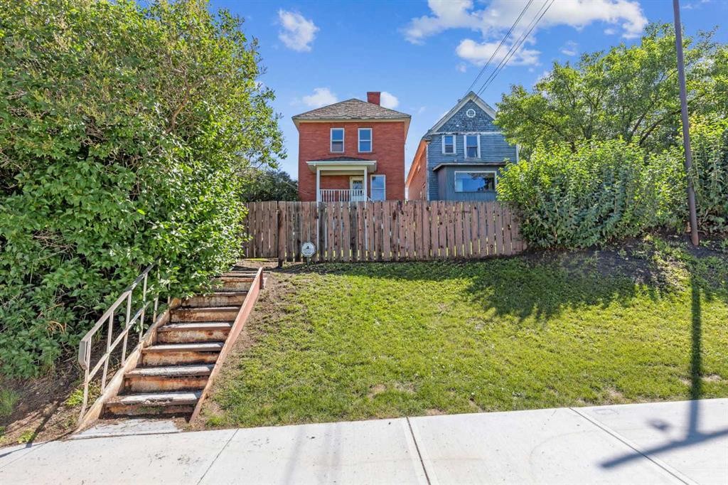 1823 18A Street Sw, Calgary, AB