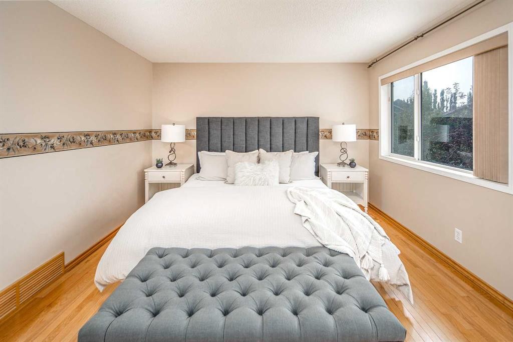66 Royal Oak Grove Nw, Calgary, AB