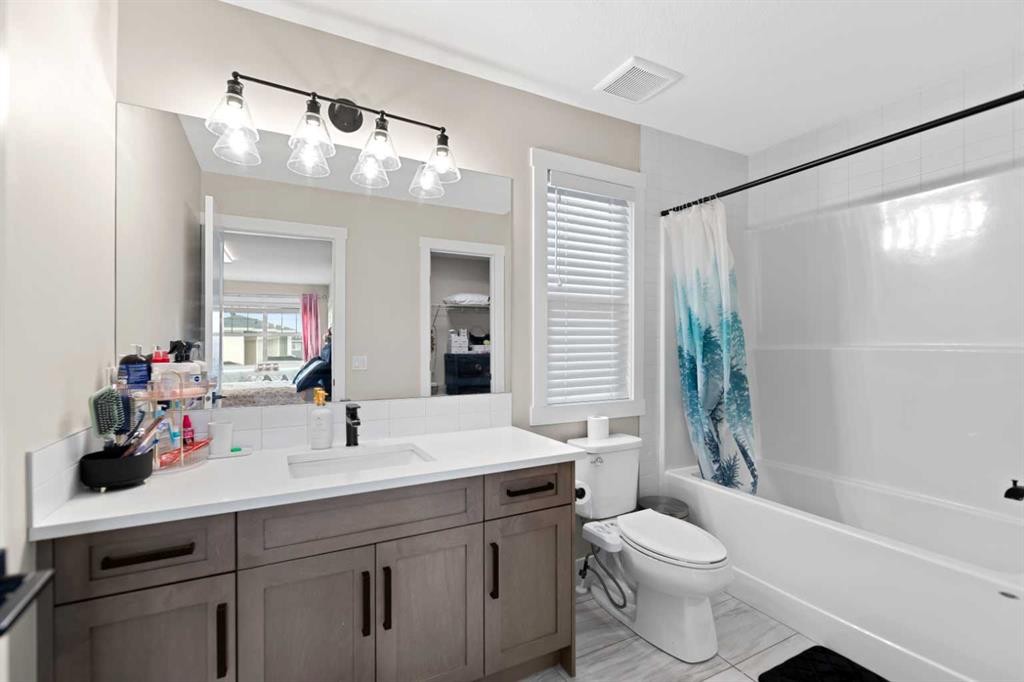 111 Sandpiper Park, Chestermere, AB