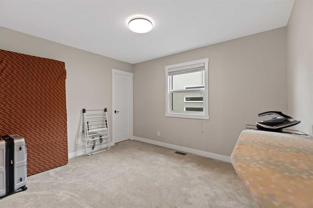 111 Sandpiper Park, Chestermere, AB