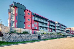 110-335 Garry Crescent NECalgary, AB T2K 5X1