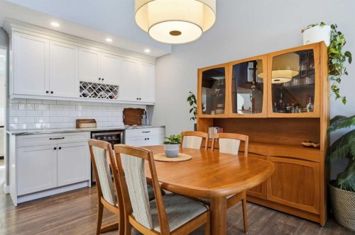 196 Riverview Close Se, Calgary, AB 