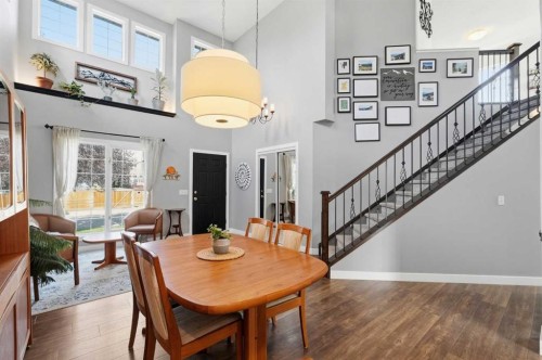 196 Riverview Close Se, Calgary, AB 
