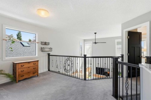196 Riverview Close Se, Calgary, AB 