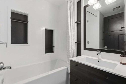 196 Riverview Close Se, Calgary, AB 