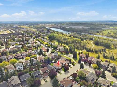 196 Riverview Close Se, Calgary, AB 