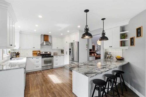 196 Riverview Close Se, Calgary, AB 