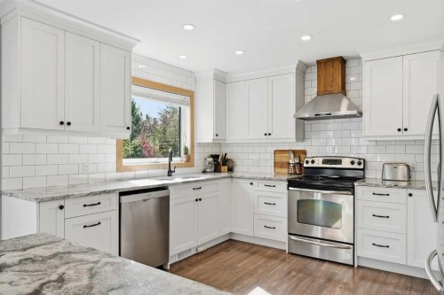 196 Riverview Close Se, Calgary, AB 
