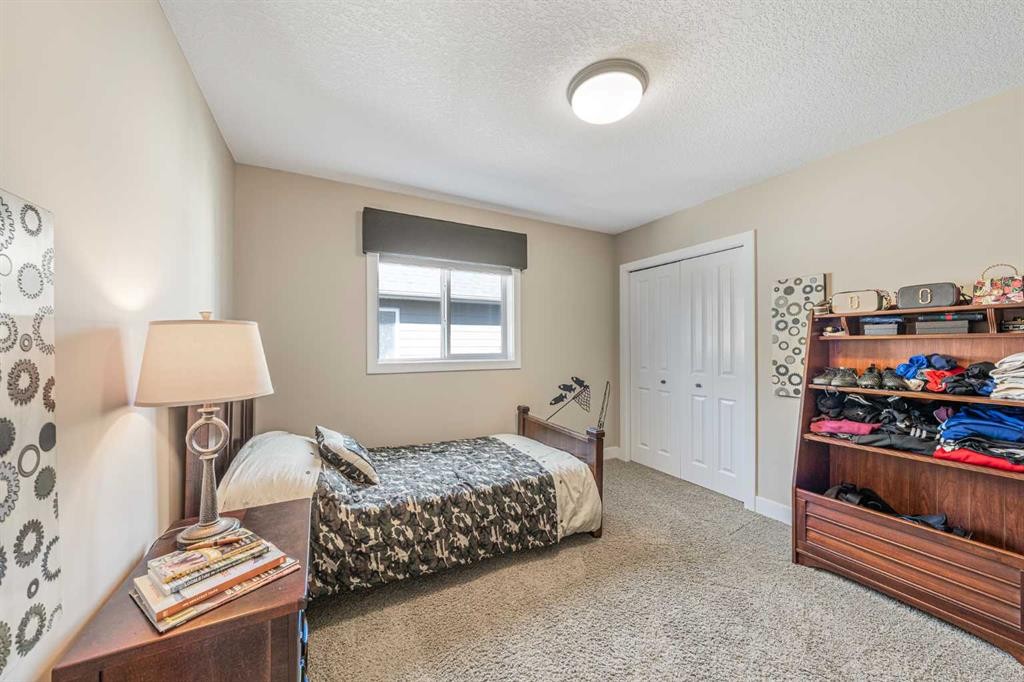 129 Aspenmere Drive, Chestermere, AB