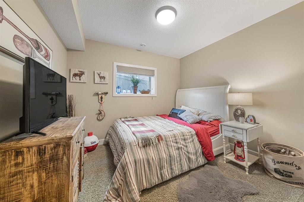 129 Aspenmere Drive, Chestermere, AB