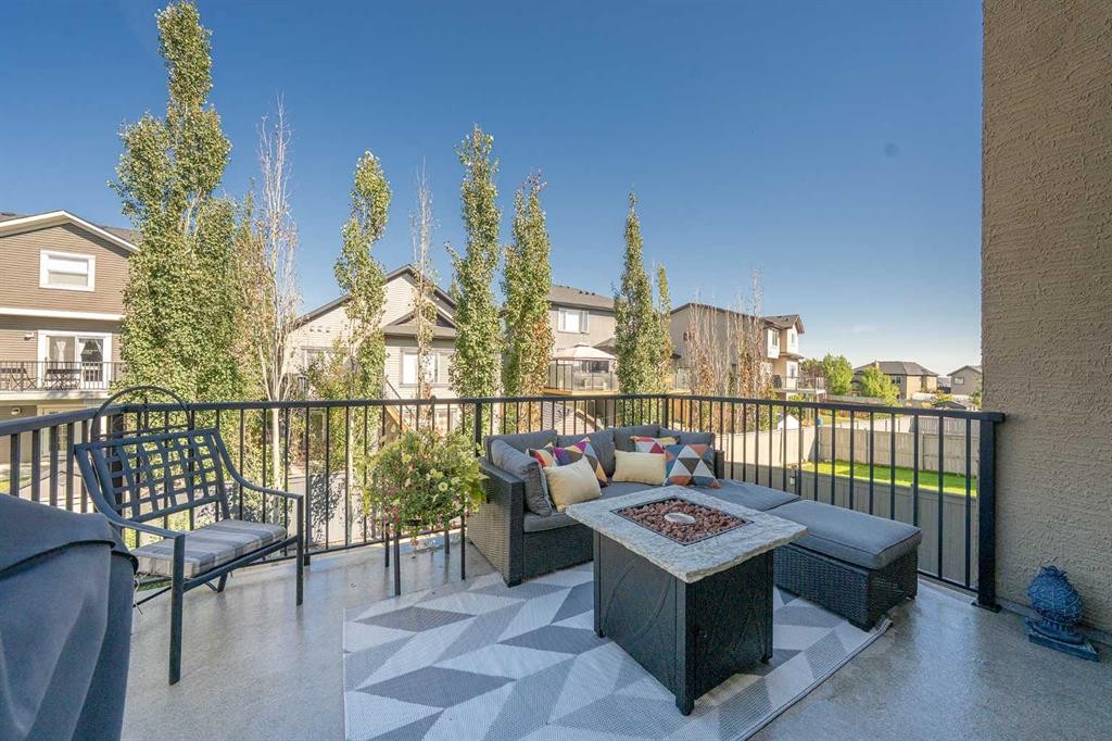 129 Aspenmere Drive, Chestermere, AB