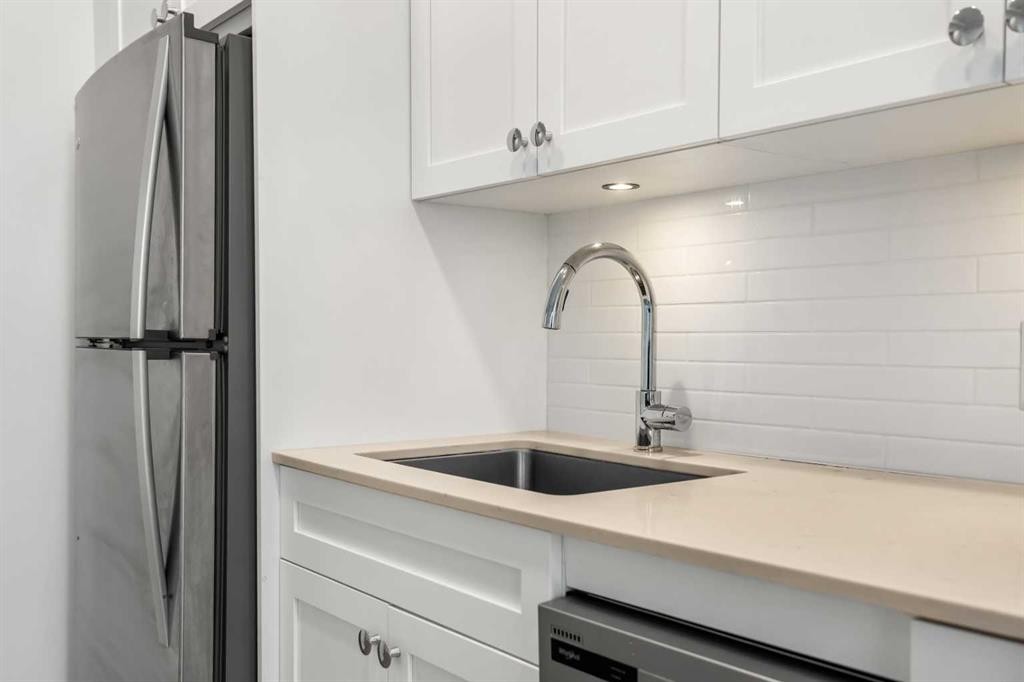 1208-123 4 Street Ne, Calgary, AB