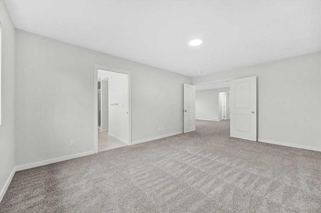 75 Versant Rise Sw, Calgary, AB