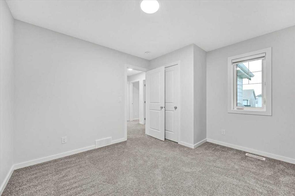 75 Versant Rise Sw, Calgary, AB